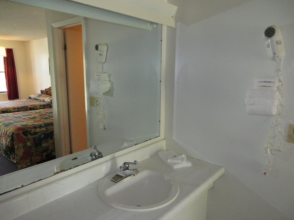 Scottish Inns Motel - Osage Beach Rum bild
